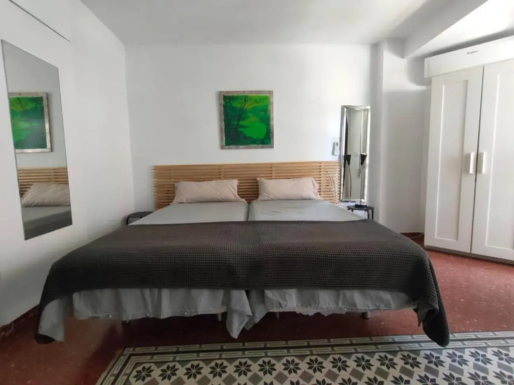 Flat2 studio 150m from the beach with pool