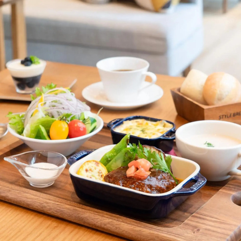 AQA Hotel Premium