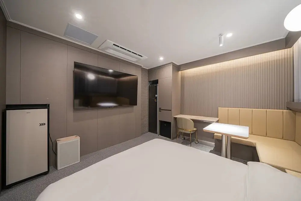 Brown Dot Hotel Sangju