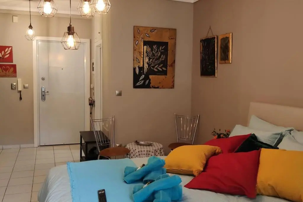 Cozy studio, 1min from Kamara