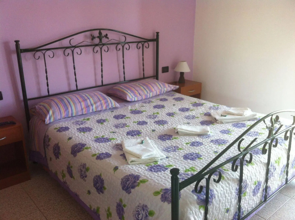 B&B Xenia