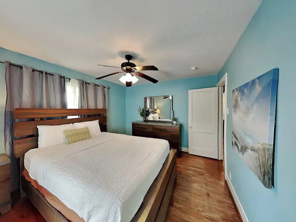 Sea Gem Turquoise by Ryson Vacation Rentals