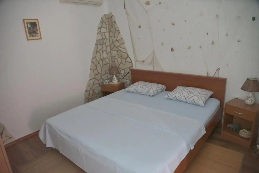 Apartments Uskok