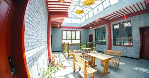 Dunhuang Hu Yang Inn
