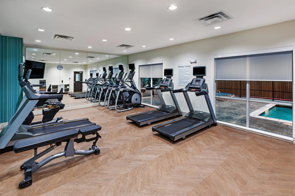 Holiday Inn Express & Suites Denton - Sanger by IHG
