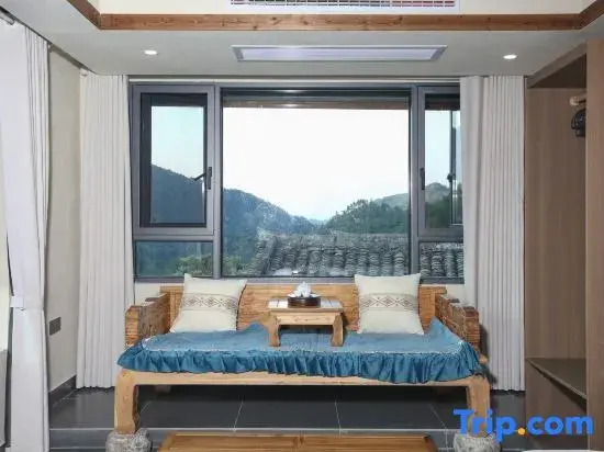 Wudangshan Prince Courtyard Homestay (Prince Slope Scenic Area)