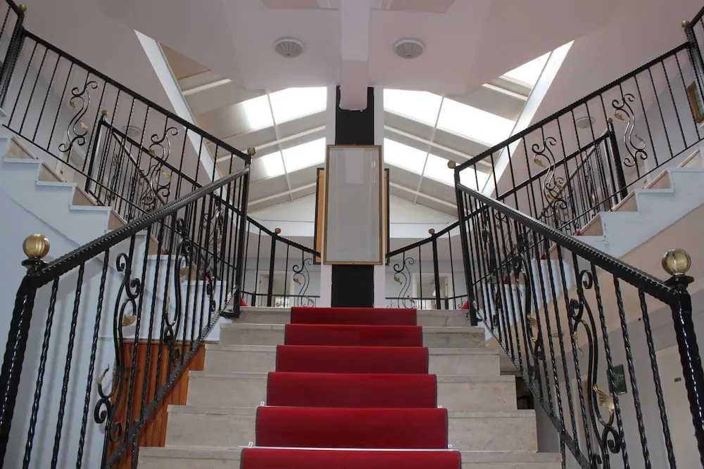 Altin Otel