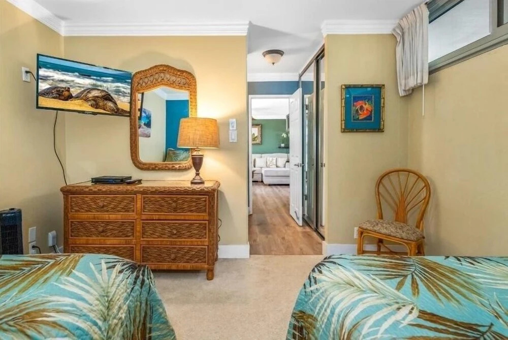 Kamaole Nalu, #106 2 Bedroom Condo by RedAwning