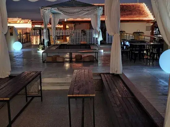 23 Aesthetics Lakeside Resort (Jianshui Ancient City Branch)