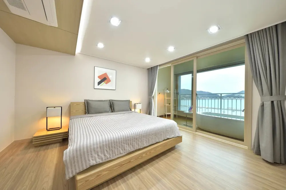 Geoje Jisefo Family Residence