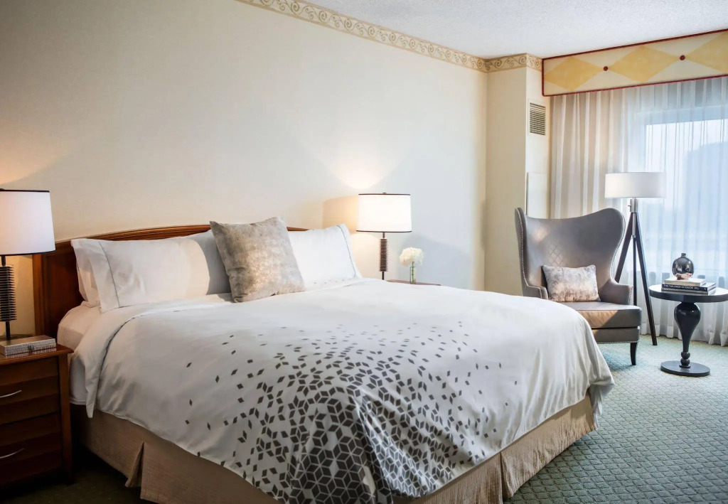 Renaissance Dallas Richardson Hotel