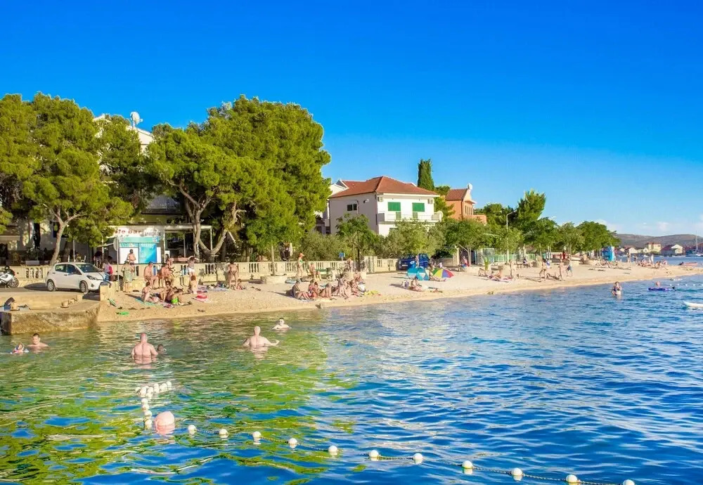Beachfront Apartment Gaj 9