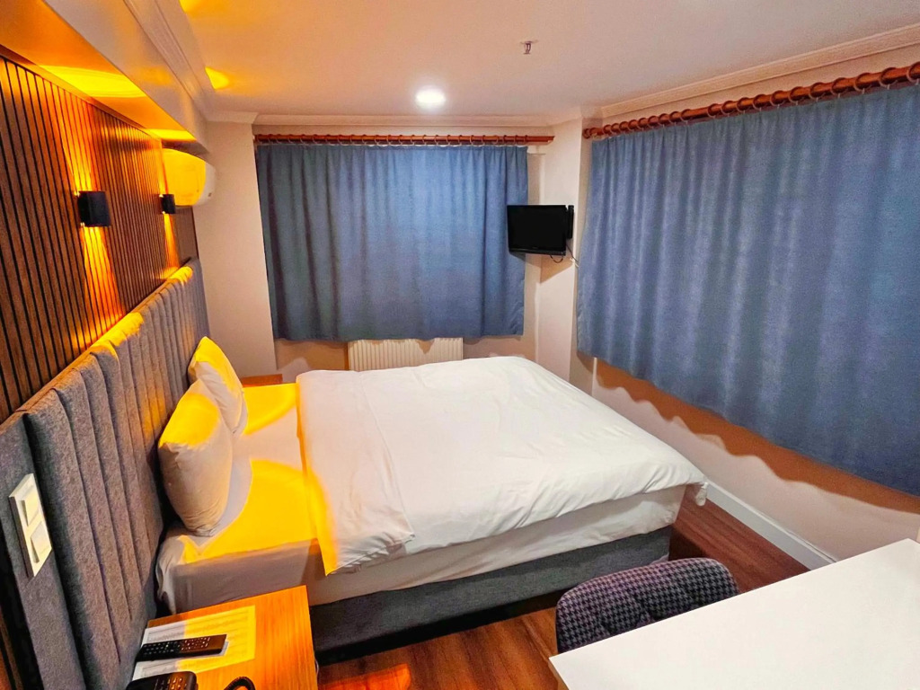 Naila Hotel