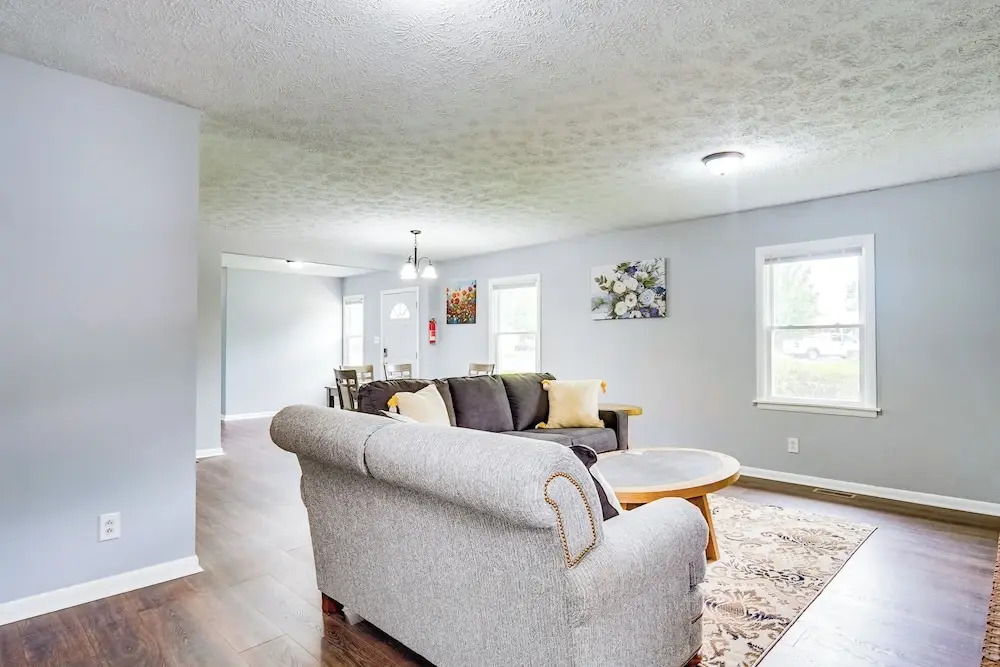5 Mi to Dtwn: Family-friendly Fayetteville Home!