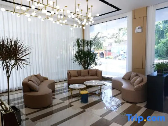Yingjiang Guanghe Hotel
