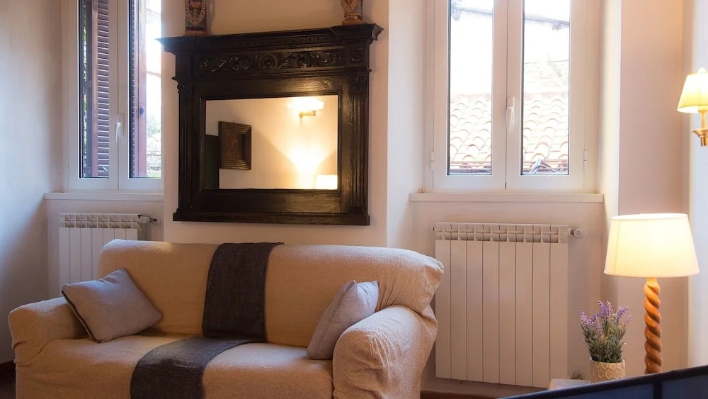 Rental in Rome Scala Studio