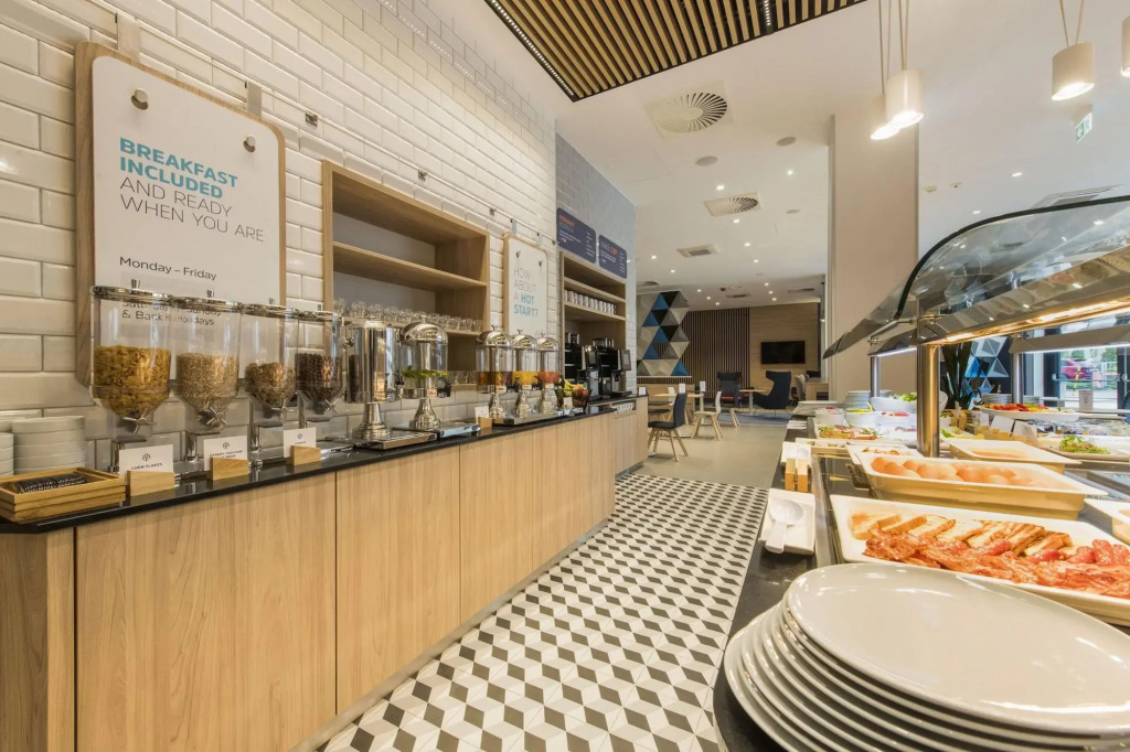 Holiday Inn Express Warsaw - Mokotow by IHG