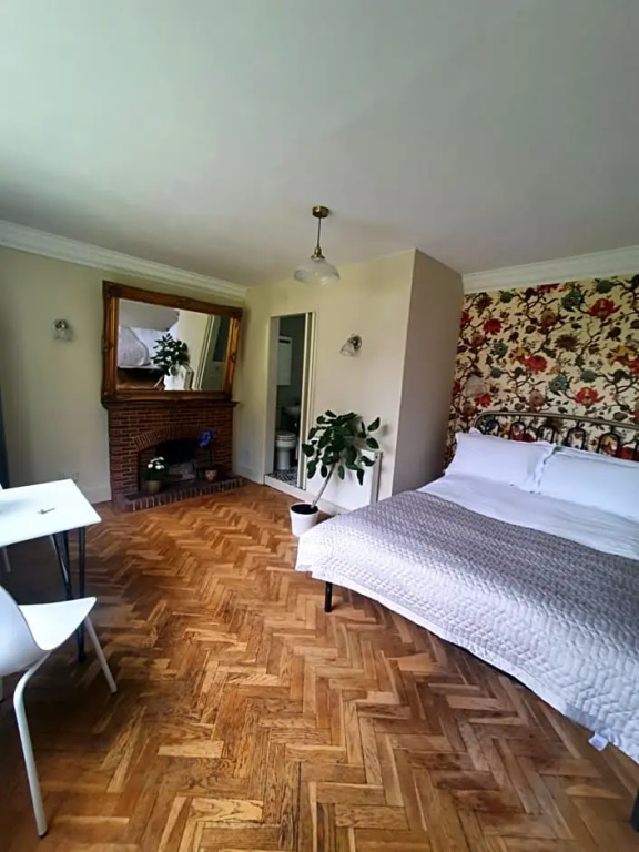 The Lodge Stanwell