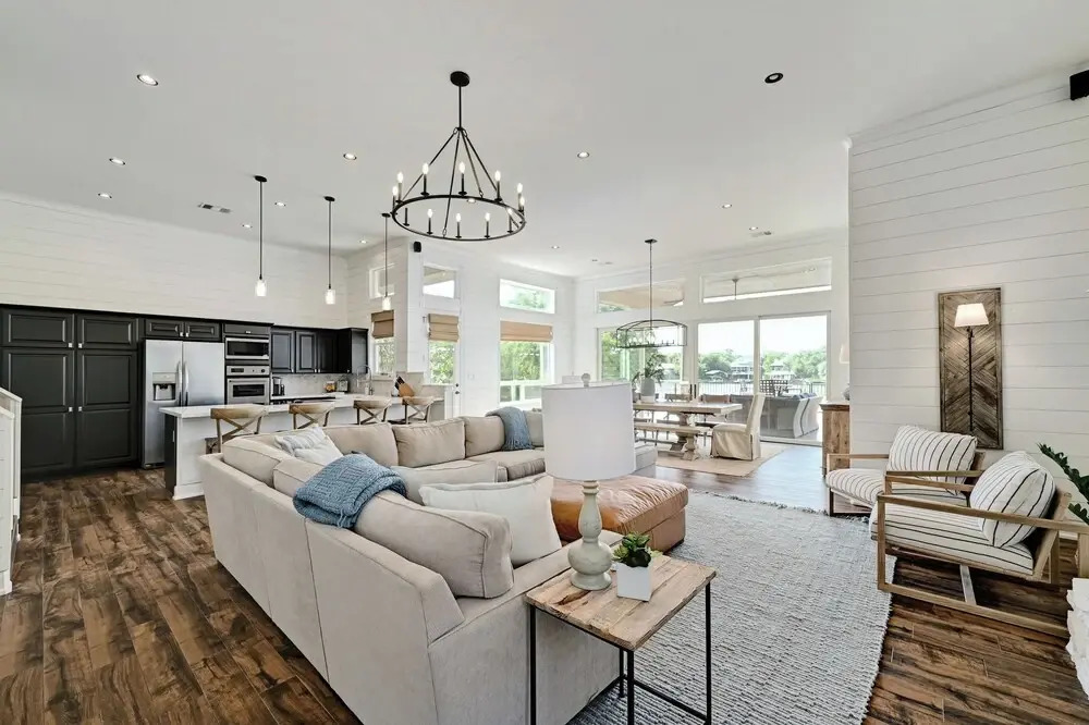 Luxurious Retreat on Lake Lbj: Pool, Hot Tub, Dock