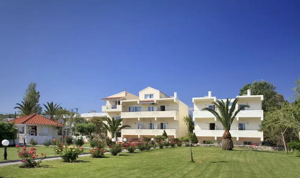 Galazio Kima Apartments - Bougainvillea Top Floor Suite 8