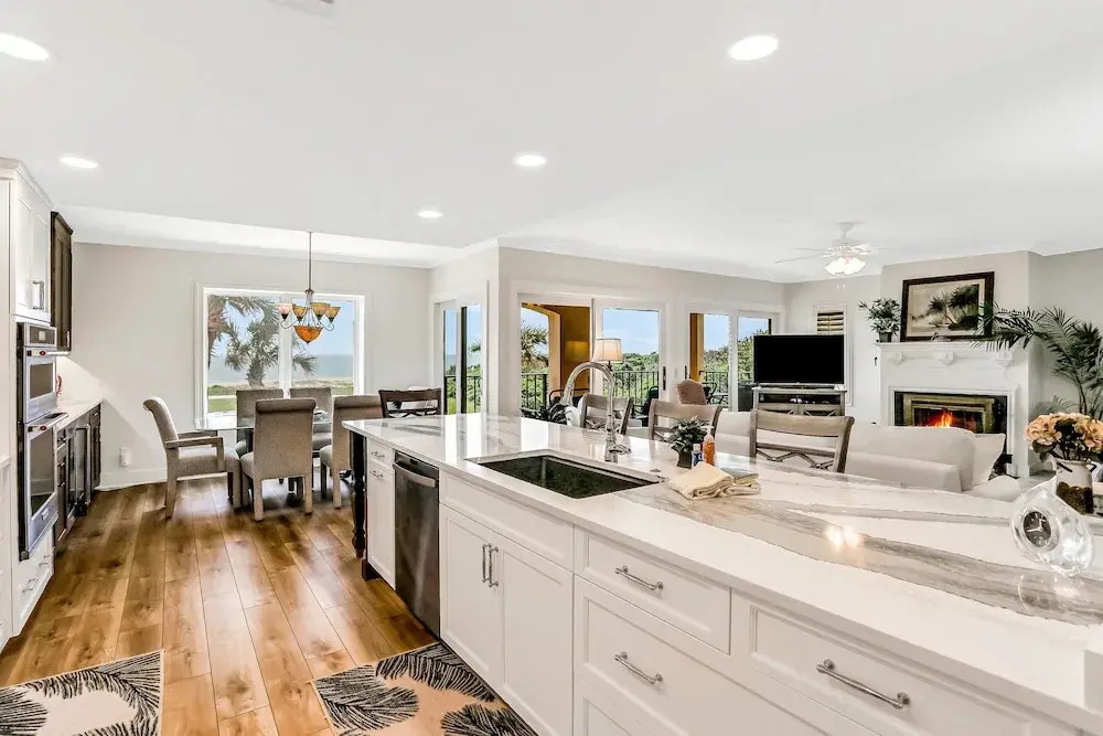 Lovely Amelia Island Condo With Pool, W/D & Central AC