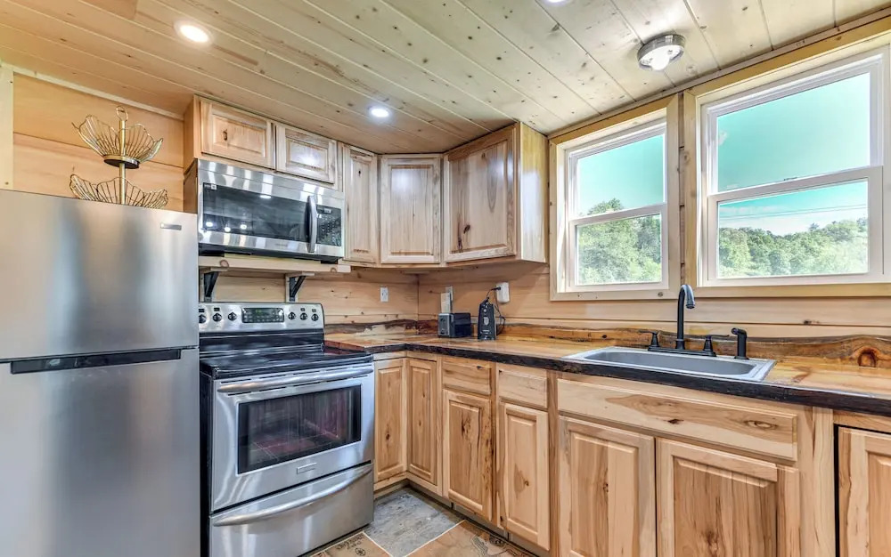 On-site Creek Access: Pet-friendly Cosby Cabin!