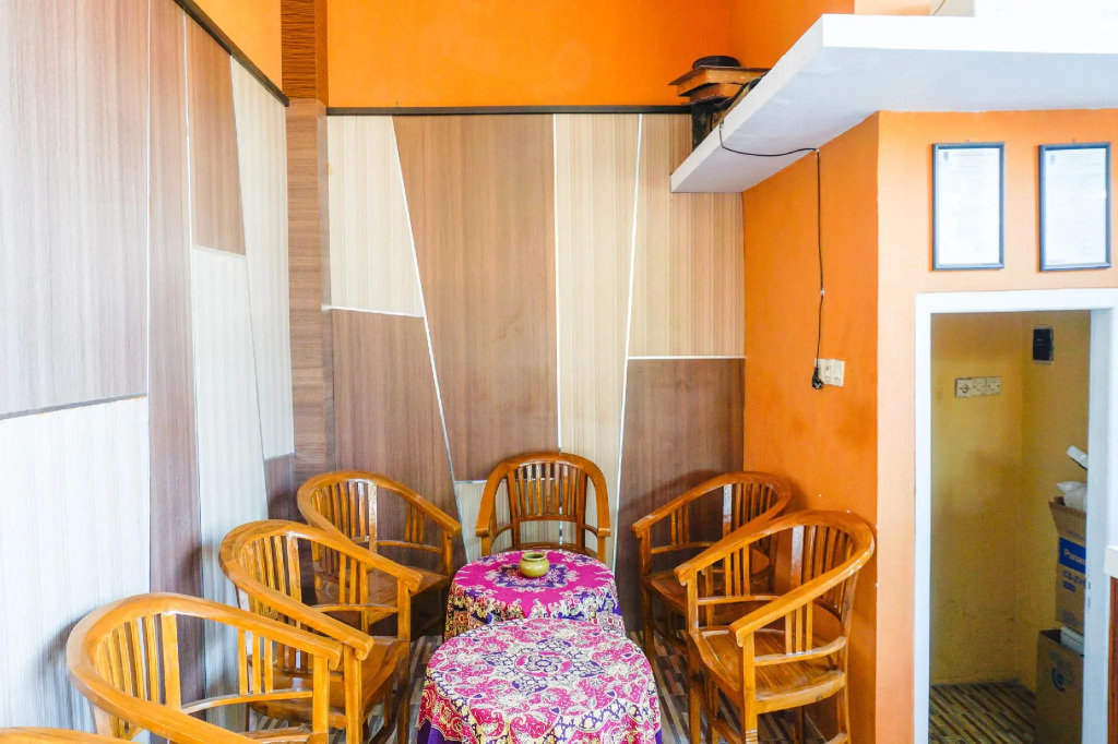 OYO 1594 Al Firdausi Residence
