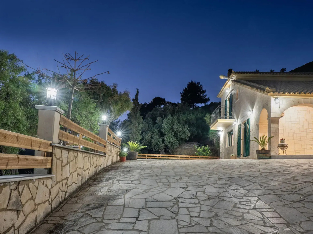 Villa Kanalos - Family Villa with Private Pool & Stunning Views, by ZanteWize