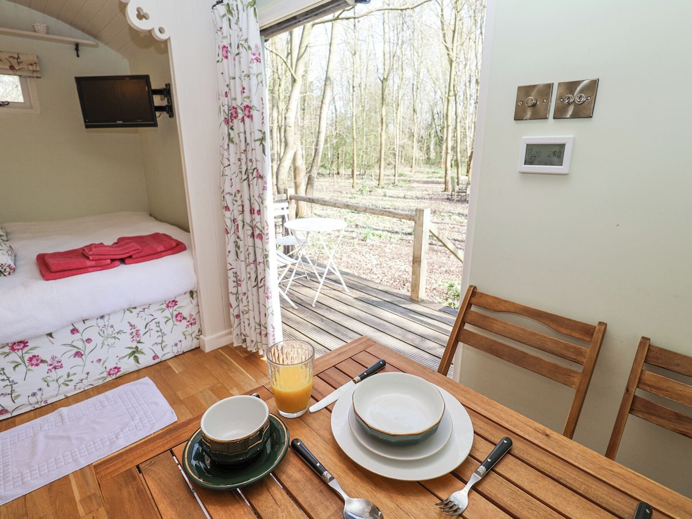 Woodlands Retreat Shepherd's Hut