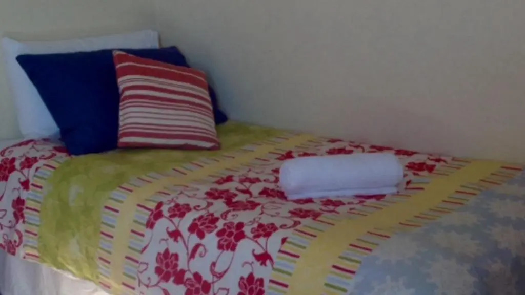 7 Flynn's Beach Apartment