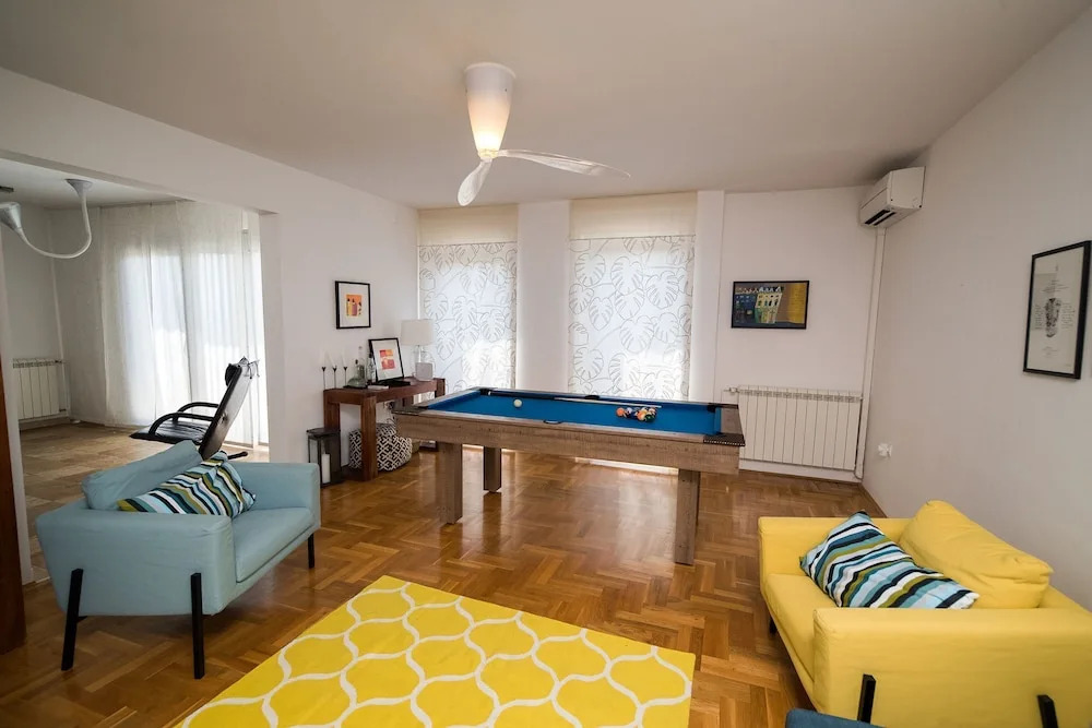 House Villa Jely