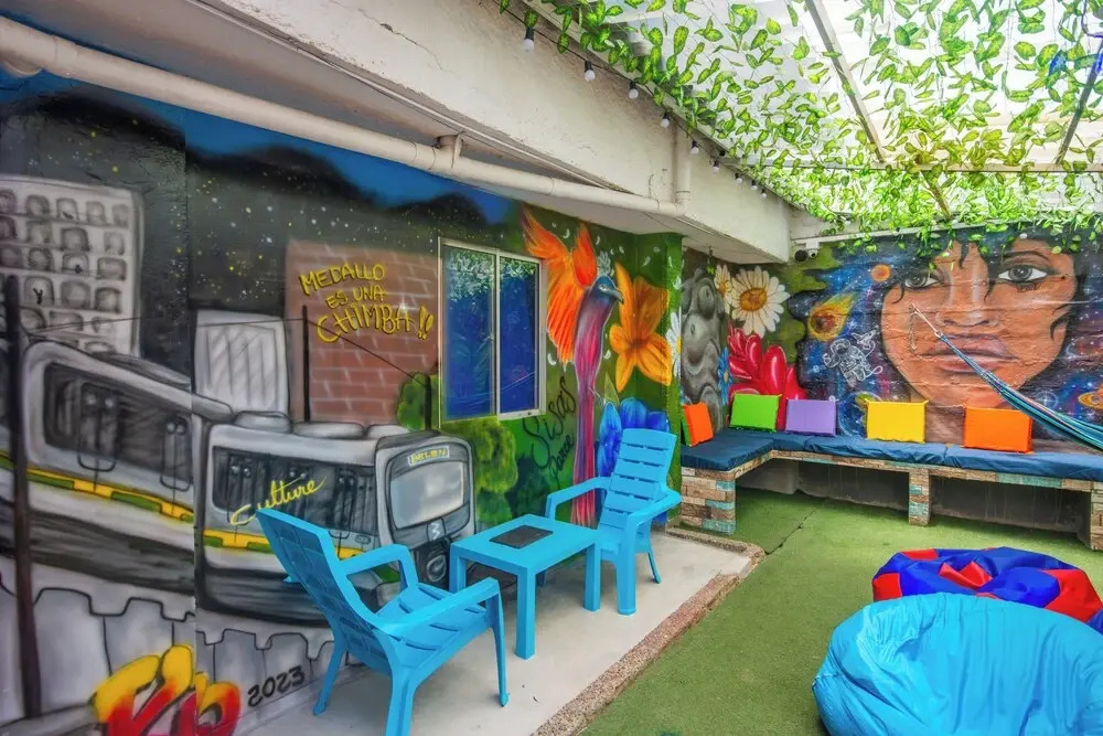 Blue Coast Hostal