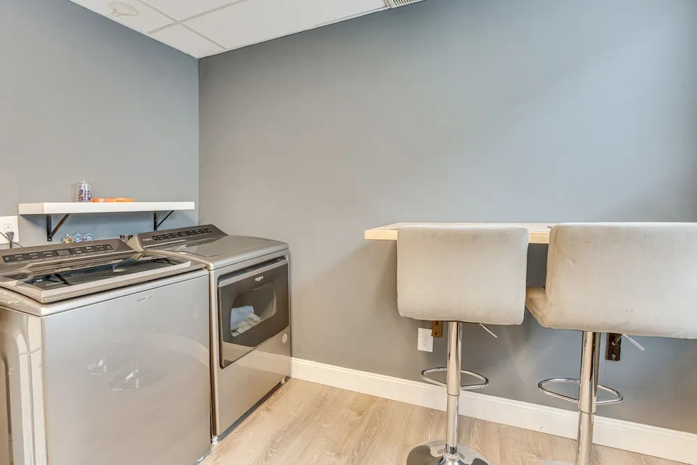Columbus Apartment ~ 2 Mi to Ohio State University