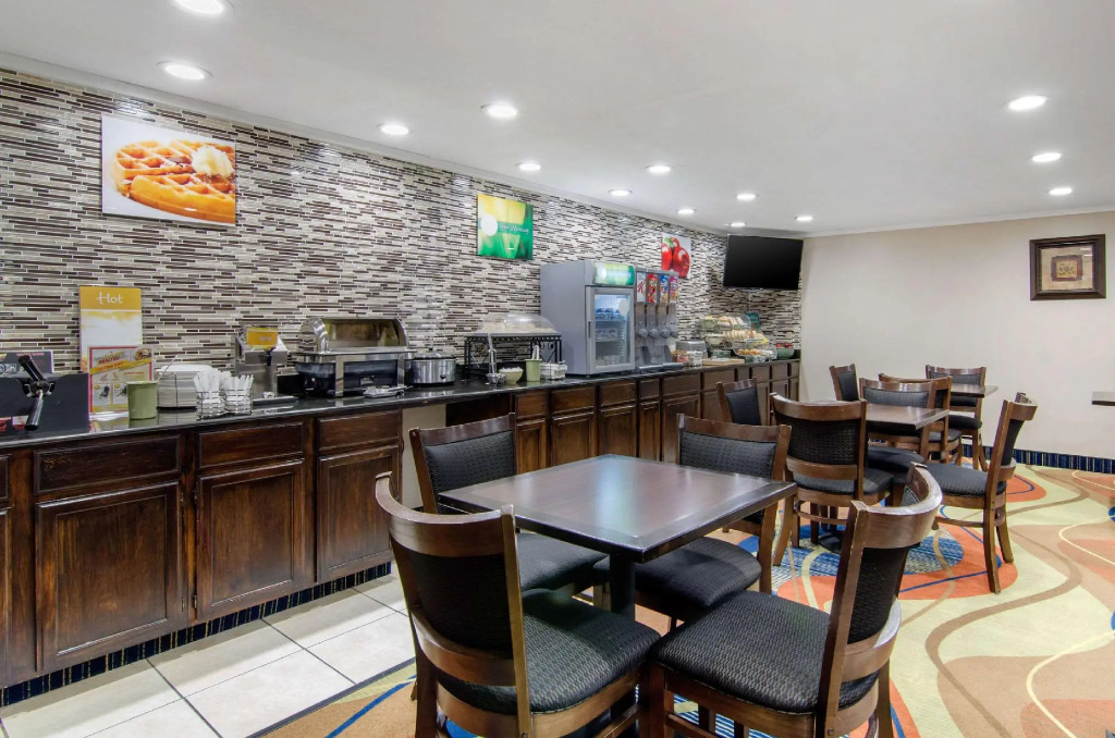 Merriam Park Inn