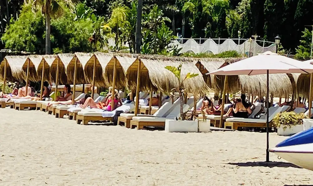 Beachfront Apt for a no Car Holiday Puerto Banus, Free Wifiparkingtvaircon