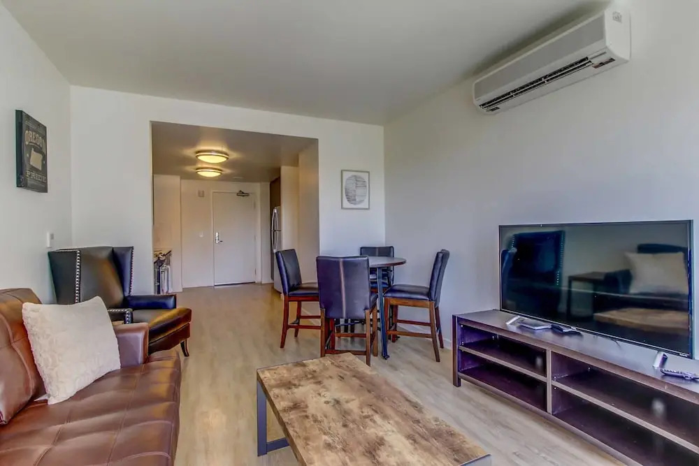 Pelicanstay at Portland University