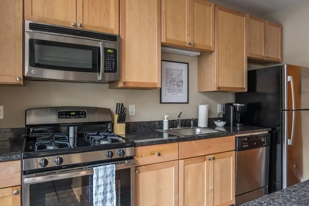 FRONTDESK Minneapolis Grand Apts Downtown
