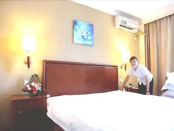 GreenTree Inn Taizhou Taidong Railway Station Business Hotel