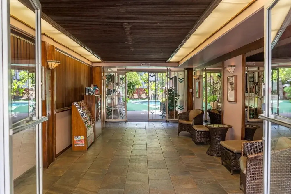 Budget Friendly 1bd/1ba Unit Near Int' Marketplace