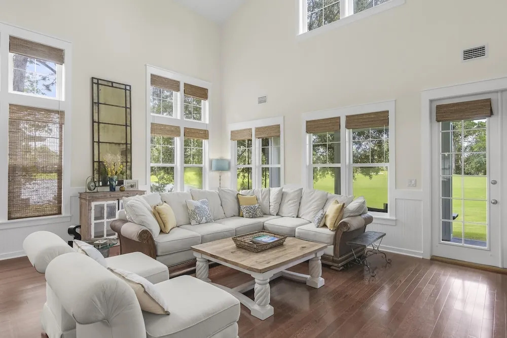 1285 Laurel Grove 'seabatical'