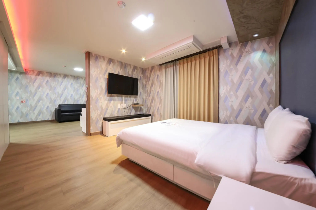 Camellia Hotel