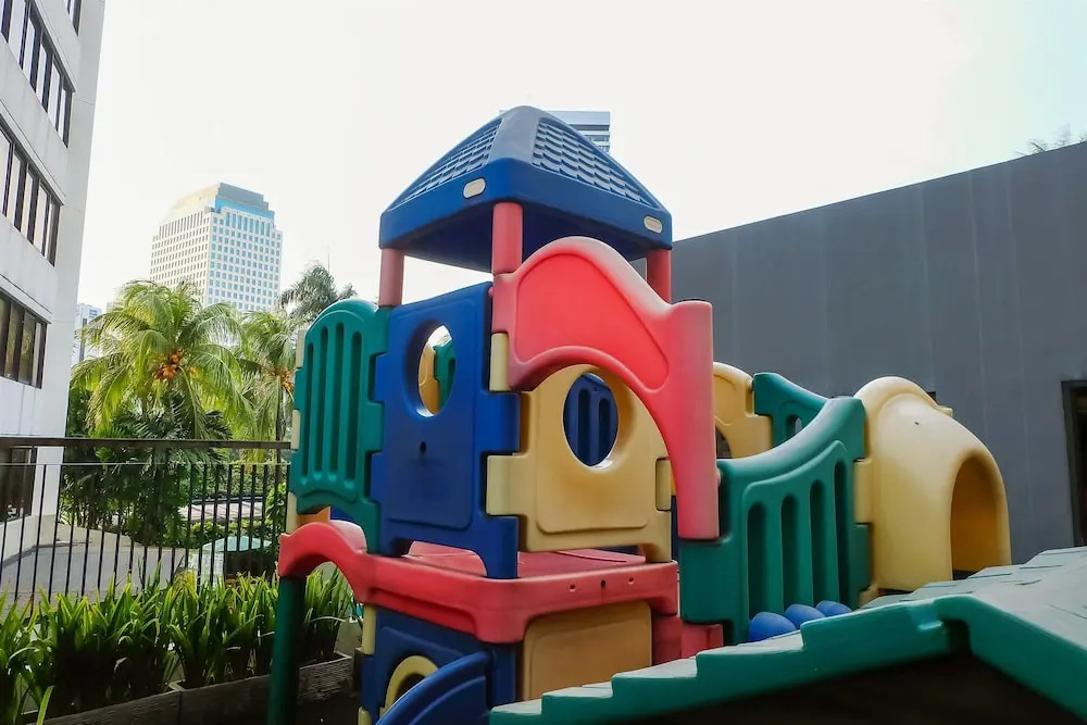 3 Bedrooms Luxury Senopati SCBD Apartment by Travelio