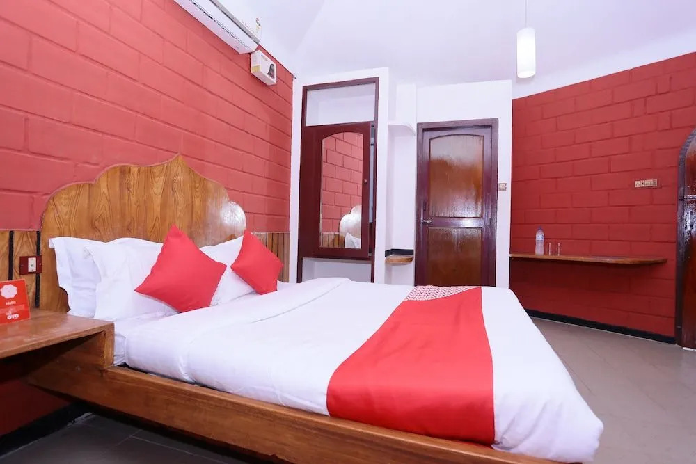 OYO 23594 T S Holiday Home Resort
