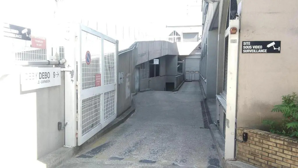 20m2 Apartment, Metro line 7,direct to Louvre & Opera