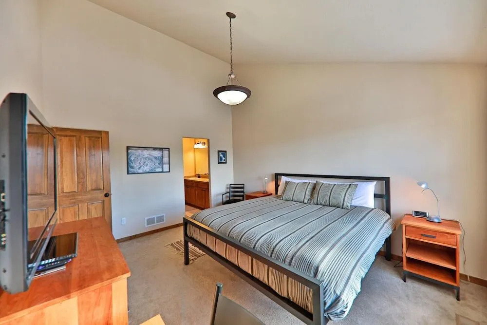 Rendezvous Discovery 3 BR 3 Bedrooms 3.5 Bathrooms Townhouse