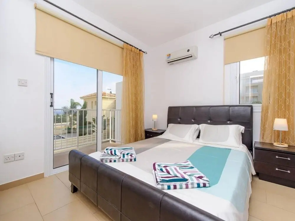 Villa Petra AQ PV5