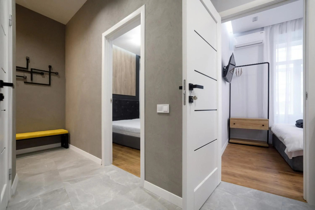 Royal apartment on Hmelnytskogo 37