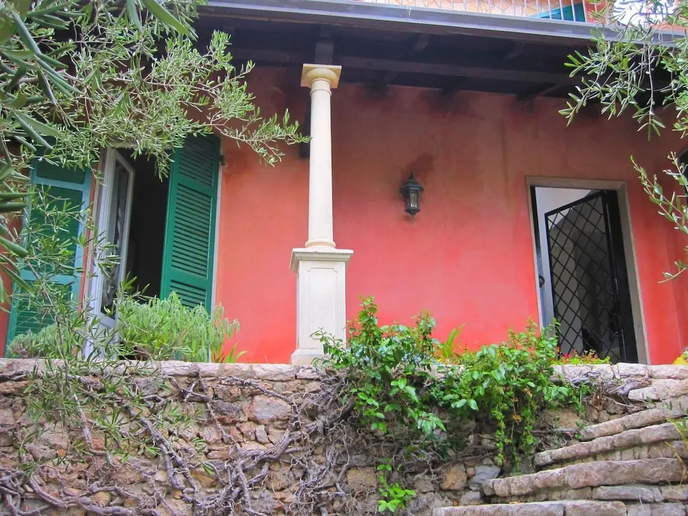 Cozy Holiday Home in Lerici Italy with Sea Nearby