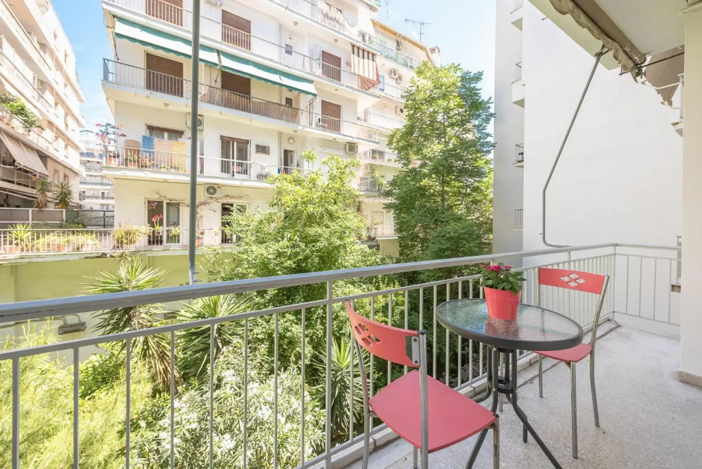 Gorgeous & Modern Apartment at Ampelokipi Metro Station