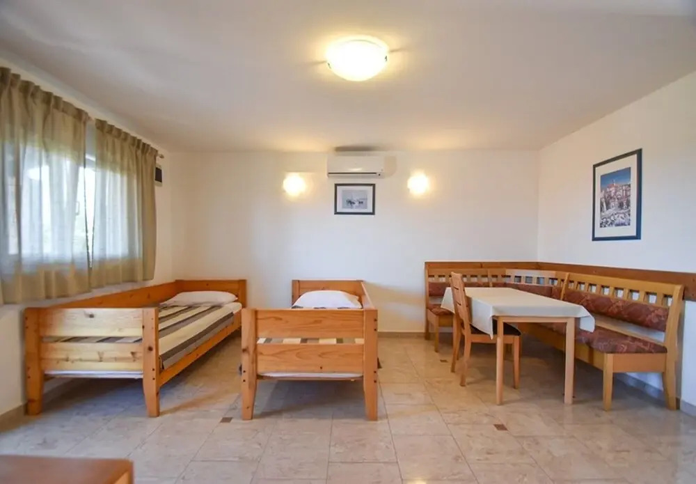 Lidija - Family Friendly & Close to the sea - B2